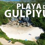 Descubre la belleza única de la Playa de Gulpiyuri en Llanes, Asturias: ¡Un paraíso natural que no te puedes perder!