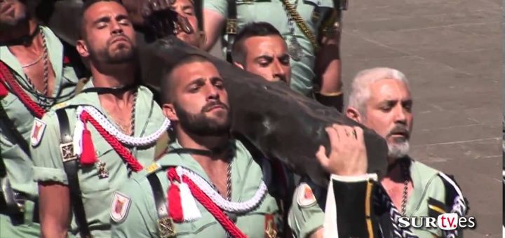 La Semana Santa en Sevilla: Procesiones y Fe en España