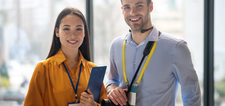 Uniformes corporativos: por qué los pequeños detalles marcan la diferencia